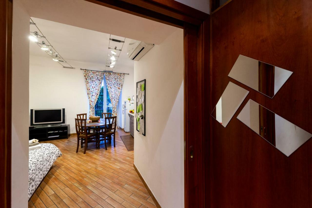 Home Toledo 355 เนเปิลส์ ภายนอก รูปภาพ